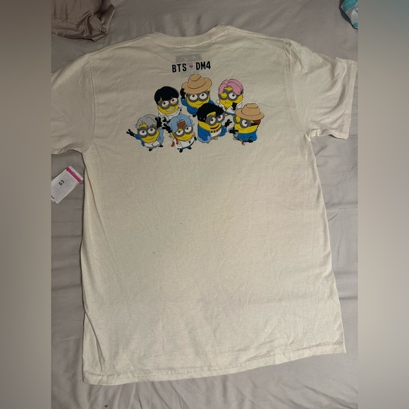 Official BTS X Despicable Me 4. Size M NWT Nordstrom Exclusive - Picture 5 of 5